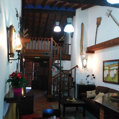 Room El Pilarillo อัลเกาซิน ภายนอก รูปภาพ